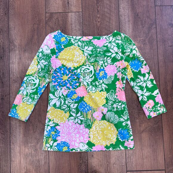 Lilly Pulitzer Juline Top in Hibiscus Stroll Size XS Pink & Green Cotton Blend - Picture 2 of 7